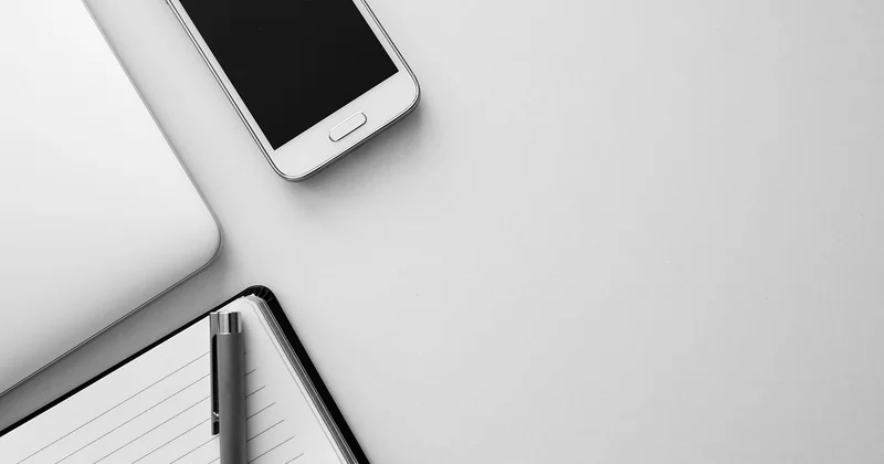 What is the 80/20 rule for startups?